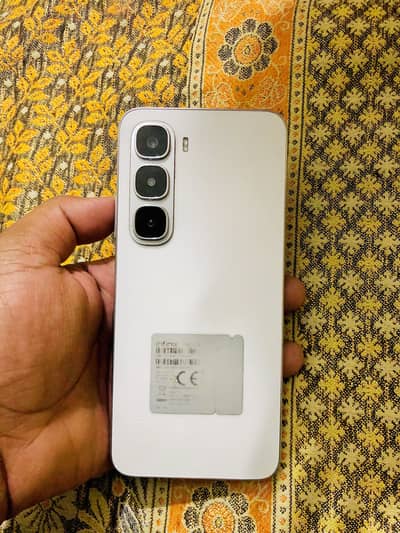 Hot 60i with box charger