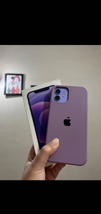 iPhone 12 128 GB factory unlocked with box