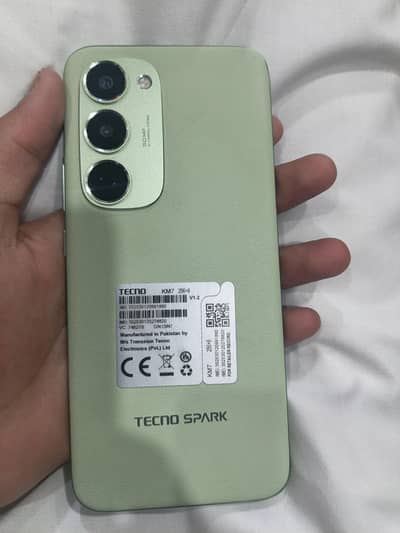 Tecno spark 40 pro plus