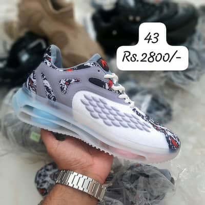 NEW EAGLE SNEAKERS SIZE 43