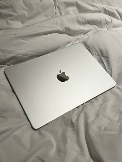 Macbook M2 Air - 14 inch - 8/256 - 2022