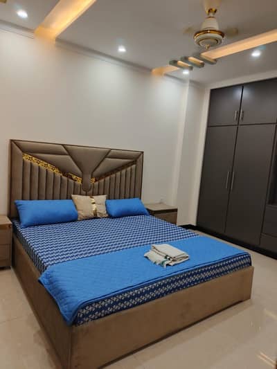 3 Bed Room Furnished Flats Available For Rent