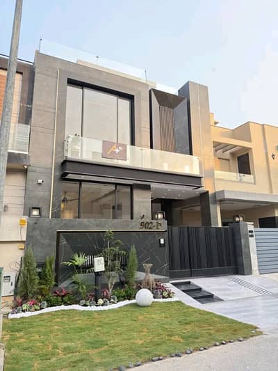 5 Marla Luxury House is Available for Rent in Bahria Town Lahore