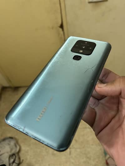 Techno Camon 16 SE