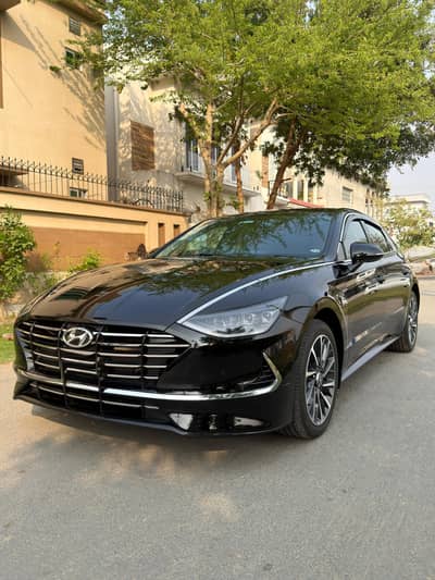 Hyundai Sonata 2.5 2024 Black | 8,600 KM Driven | Punjab Registered