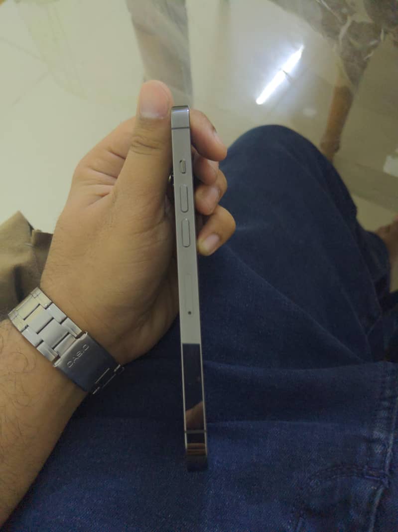 Iphone 13 pro Approved 256gb 4