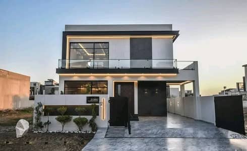 10 Marla Luxury Lower Portion is Available for Rent in Bahria Town Lahore