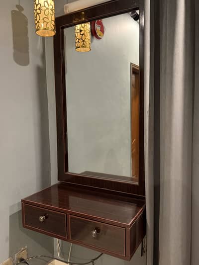 Wooden Dressing Table with Mirror
