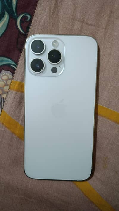 iphone 14 pro max 1 TB  82 bettery health JV phone with box