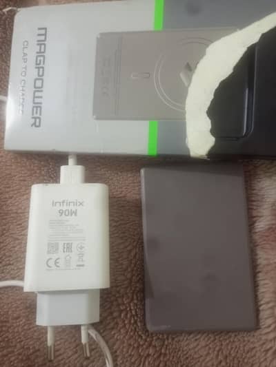 90 W Infinix original charger+ wireless charger maega power