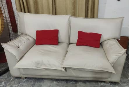 off-white leatherite 2+1+1 sofa set