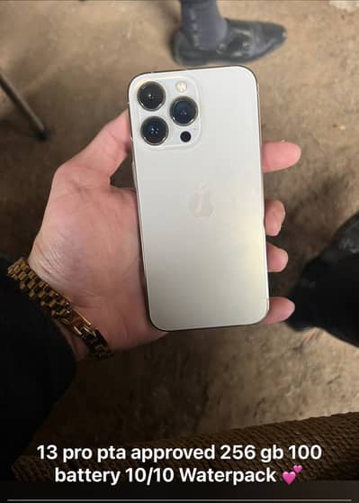 Iphone 13 pro in lush condition! 256 GB