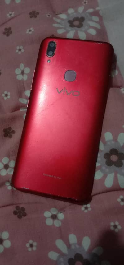 Vivo Y91 – 4GB RAM, 32GB Storage (Red) – Good Condition