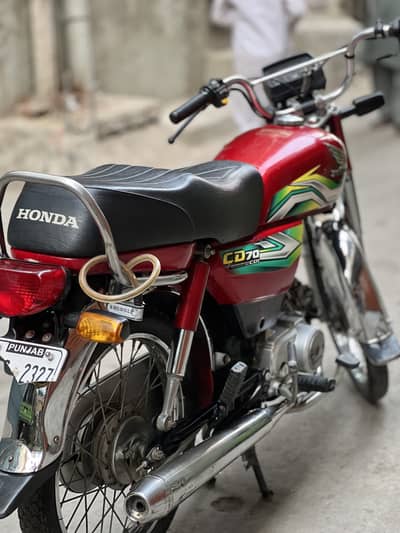 Honda CD 70 2023