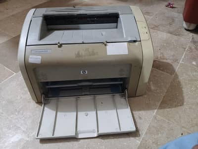 HP laser jet 1020 printer all okay condition
