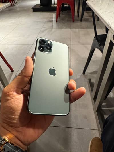Iphone 11pro 8/10 256gb factory unlock