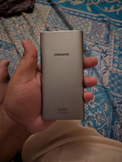 Samsung 10,000 mah power bank