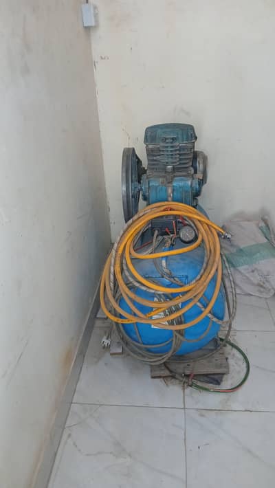Air compressor