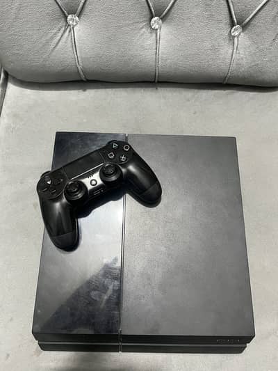 PS4 500gb-excellent condition