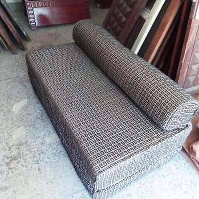 SOfa Cumbed Foam in excellent Condition