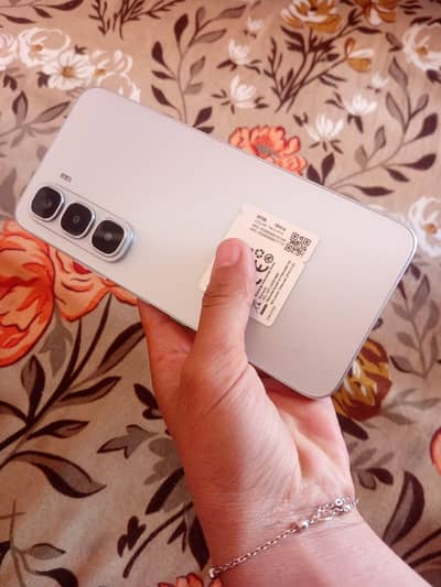 Infinix Hot 60i Complete Box 6/128