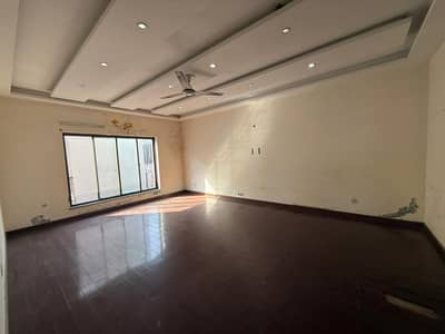 One Kanal House Available For Sale In Sector B Bahria Town Lahore