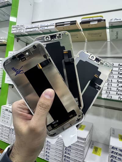 IPHONE 17 SERIES ORIGINAL SCREENS
