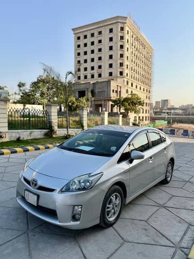 Toyota Prius 2011 Hybrid – Islamabad Registered | 03000900700