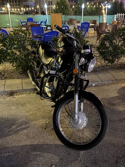 Only 15000 KMs driven Suzuki GS 150