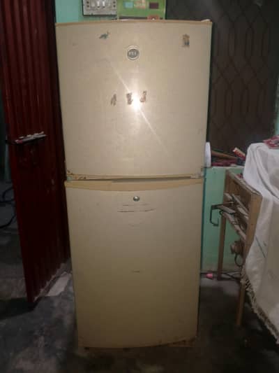 PEL 2300 JF fridge for Sale