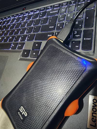 1 Tb SP Armor External Hard Disk