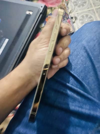 Iphone 12 pro max Jv 256 battery health 79%