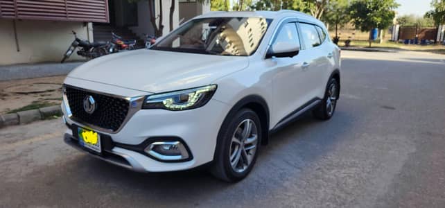 MG HS Essence 2.0T AWD – 2024 (LUX Variant)