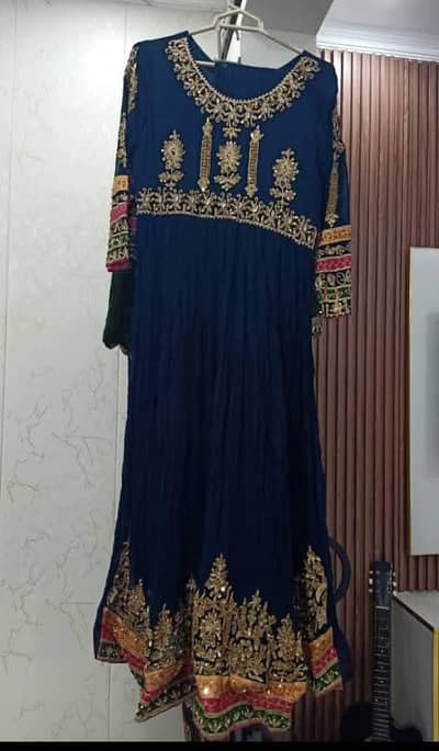 shafoon and net suits