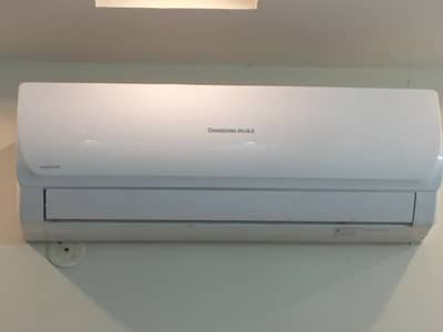 Changhongruba 1.5 ton DC Inverter ,Good and working condition .