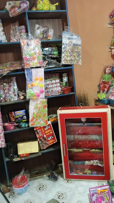 Wooden Almirah for Sale – Good Condition – Urgent”