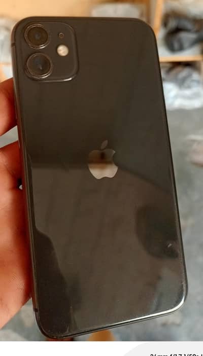 IPHONE 11 SALE 64GB FACTORY UNLOCK BOX AND CABLE