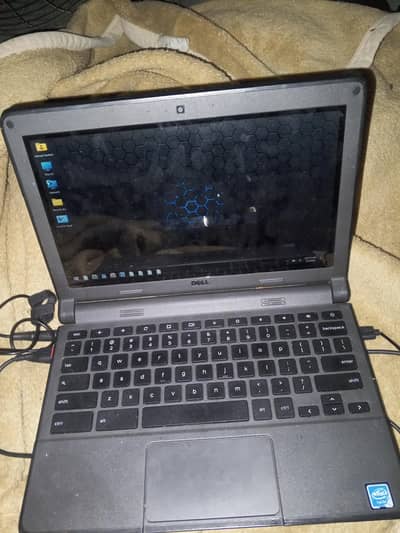 Dell laptop for sale read add