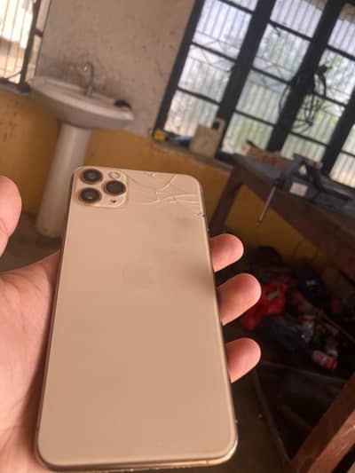 iphone 11 pro max 256gb 4 month sim working