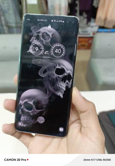Samsung S10 plus 8 128 totally original