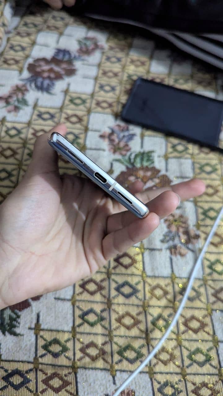 Google pixel 7 pro 2