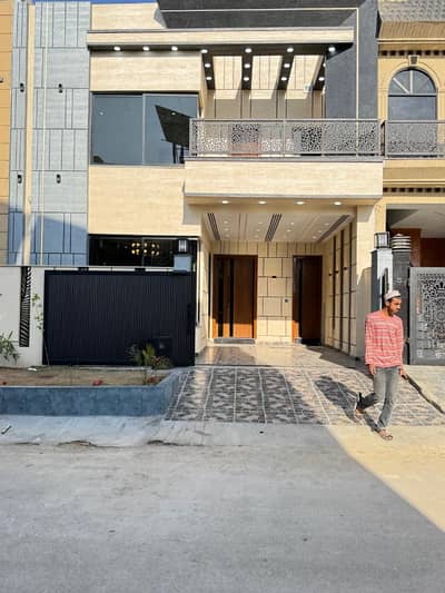 5 Marla ( 25*50 ) House Available for Sale. In Faisal Margalla City ( FMC ) B-17 Islamabad.