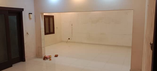A Centrally Located House Is Available For sale In Karachi