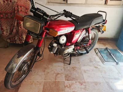 Yamaha royal 100 1995 model  03188308655; exchange posble