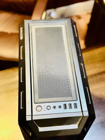 i7 Workstation/Gaming Pc lush condition with high specs