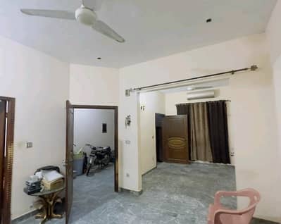 In Military Accounts Housing Society 4 Marla House For Sale