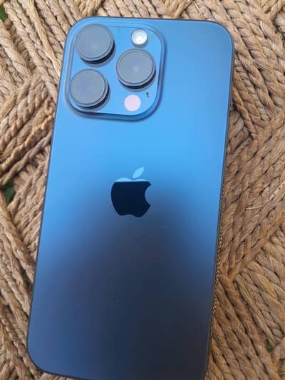 Iphone 15 pro personal used total genuine 10/10