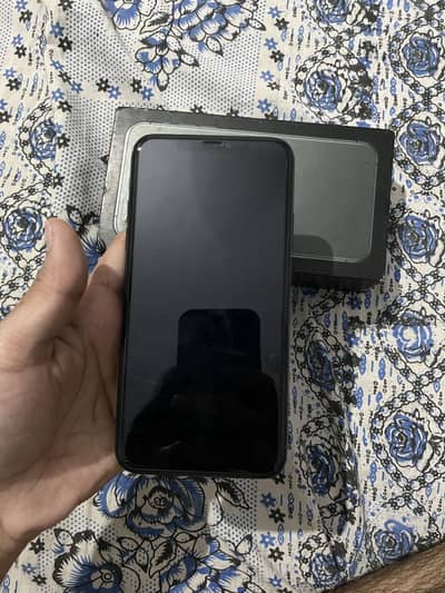 1phone 11 pro max 64gb FU