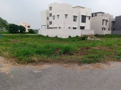 Gated Community In DHA E-Extension Sector At Beautiful Corner Location 6 Marla Plot For Sale