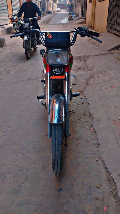 Honda CG-125, Model 2013/14, Contact number (03177622206)